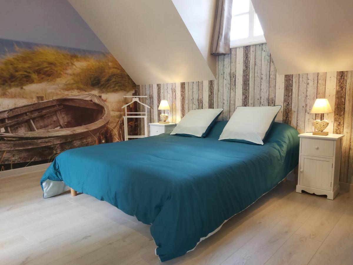 Le Bonheur Des Plumes Bed & Breakfast Montmartin-en-Graignes Exterior foto
