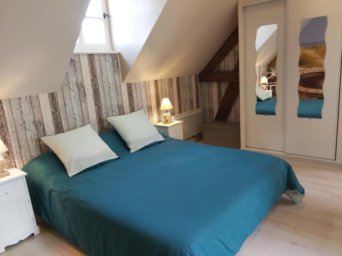 Le Bonheur Des Plumes Bed & Breakfast Montmartin-en-Graignes Exterior foto