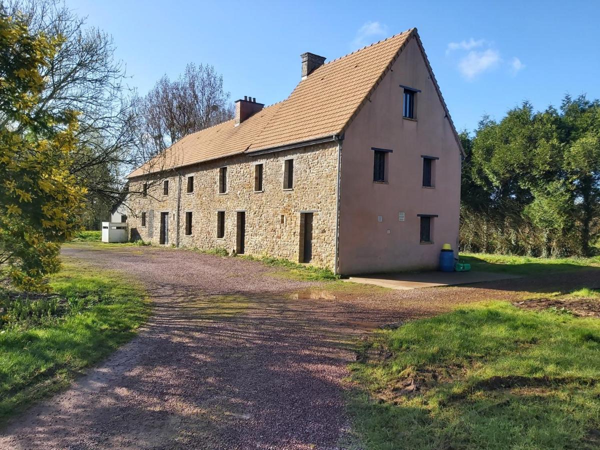 Le Bonheur Des Plumes Bed & Breakfast Montmartin-en-Graignes Exterior foto